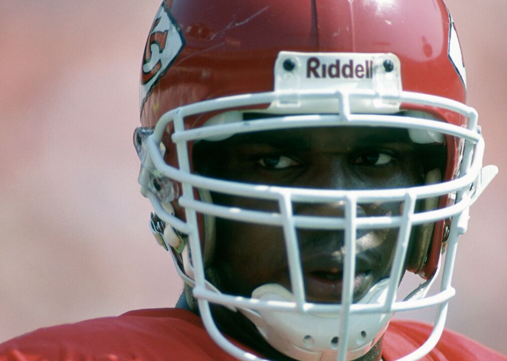 1990: Derrick Thomas records seven sacks